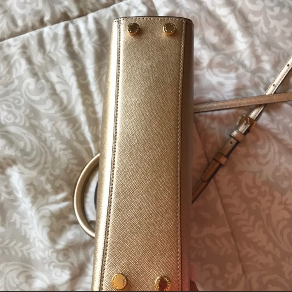 Gold Michael Kors small purse!! - Picture 2 of 6